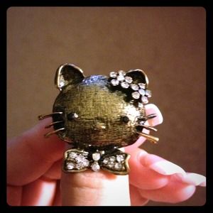 Adjustable hello Kitty ring W/ CZ embellishment💖