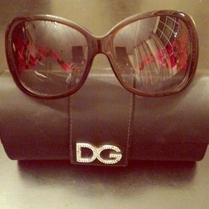 🔅Reduced!🔅 Dolce & Gabbana sunglasses with case.