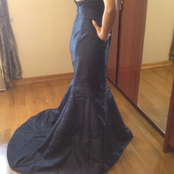 🚨SALE🚨  Blue prom gown - Picture 3 of 4