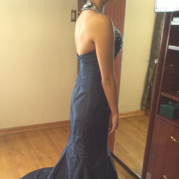 🚨SALE🚨  Blue prom gown - Picture 4 of 4