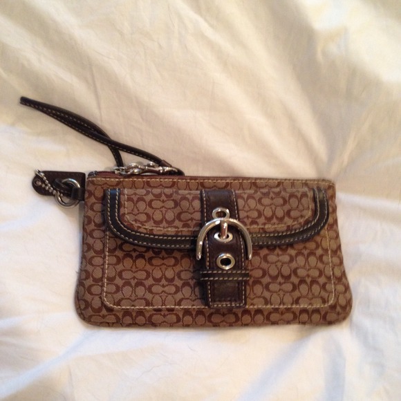 Authentic Coach Signature Wristlet - brown & tan