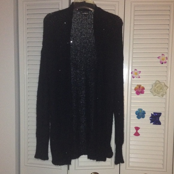 🔲SOLD🔲 Black sequin Express Sweater