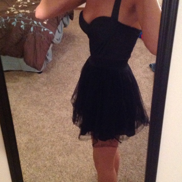 High Fashion Black Tool Dress - Picture 2 of 4