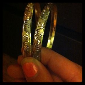 🎉Host Pick!!!🎉 11/4/13. 🎉