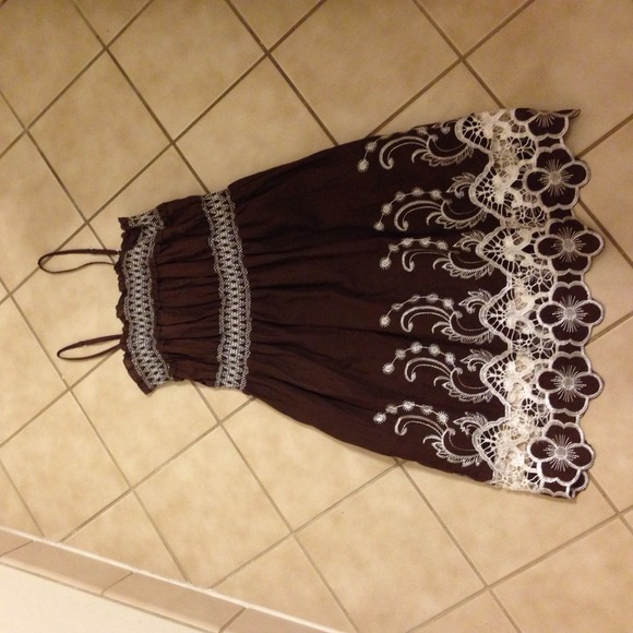 Brown dress