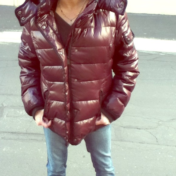 Authentic MICHAEL Michael Kors Coat with hood.