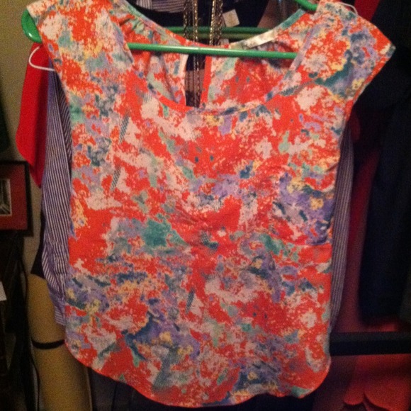 Beautiful patterned top