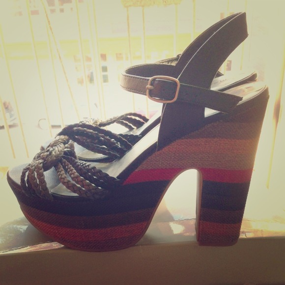 Tribal Wedge Sandals