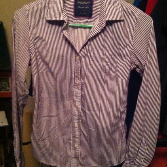AE button up