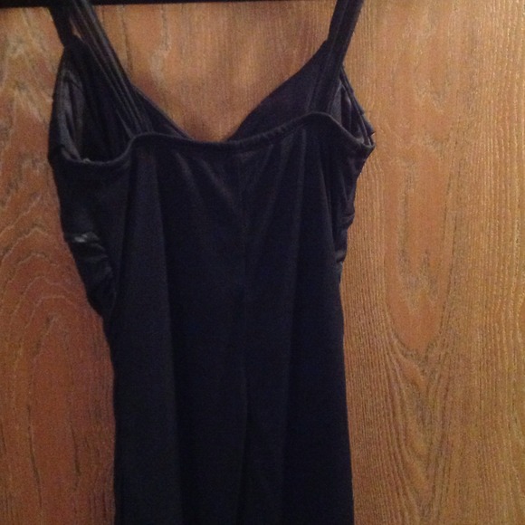 HI-Lo Black Formal Dress - Picture 2 of 4