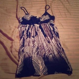 Kiwi short dress/long top with feather print