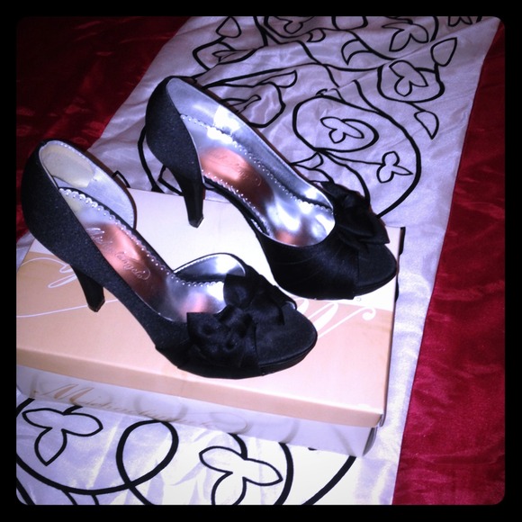 ❌Reduced❌Black dress heels