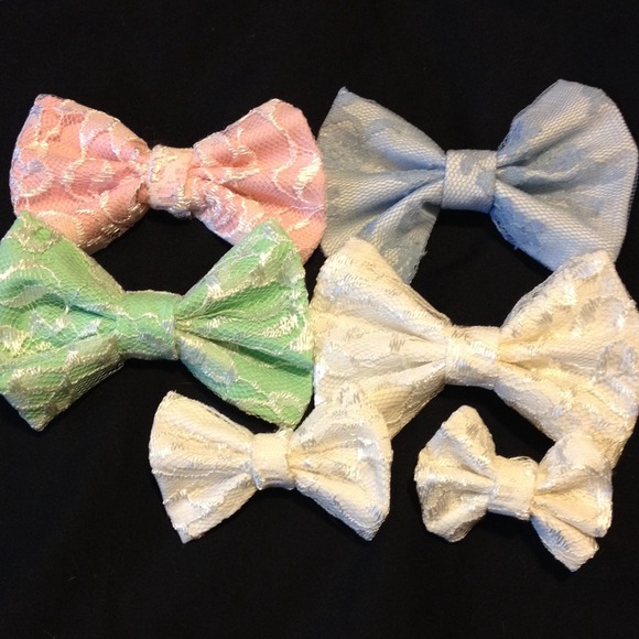 Lacey hair bows!