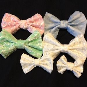 Lacey hair bows!