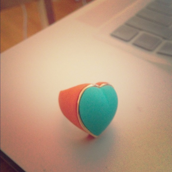 Cute heartshaped 3D ring