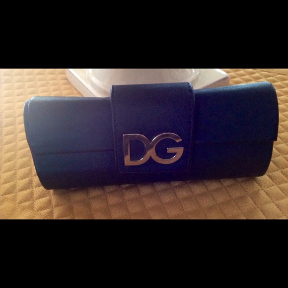 Auth. Black or tiger DG sunglasses