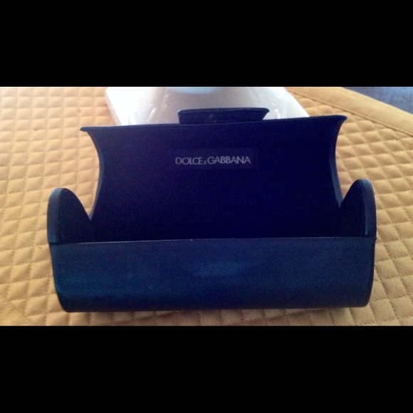 Auth. Black or tiger DG sunglasses