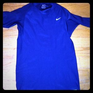 Nike woman's workout top