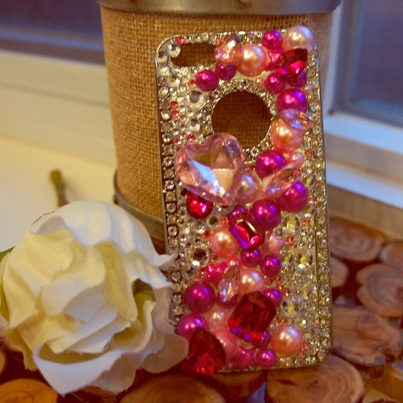 Handmade pink pearl and rhinestone iPhone 5 case