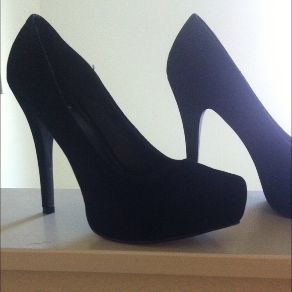 SOLD👠black heels👠