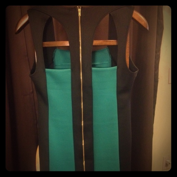 🚫traded🚫Sexy teal/black zipper in the back dress