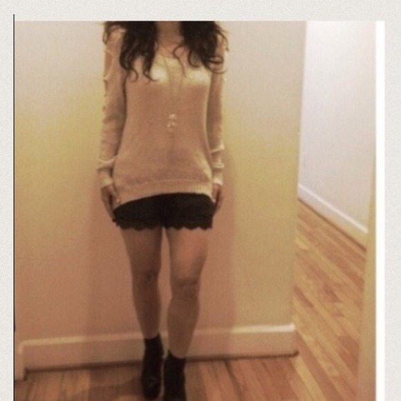 Sold out but @starsha has a small one for sale - Picture 3 of 4