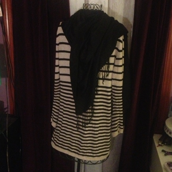 Black and beige striped sweater tunic