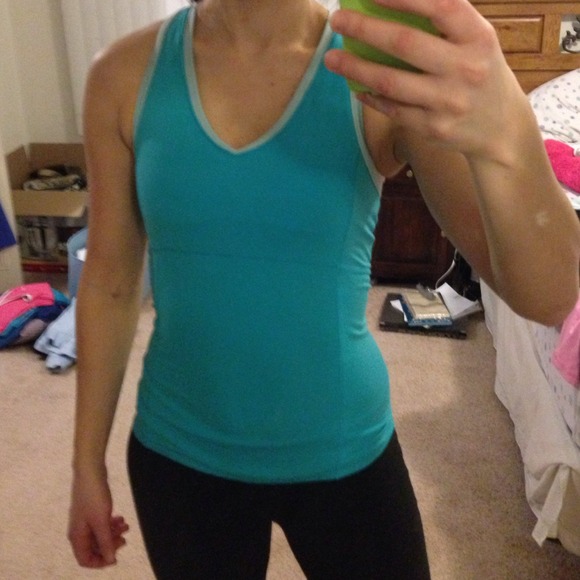 Alo tank top