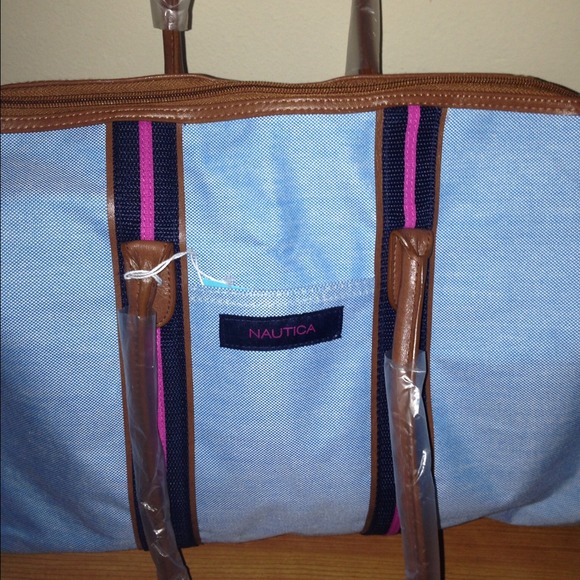 Travel tote bag