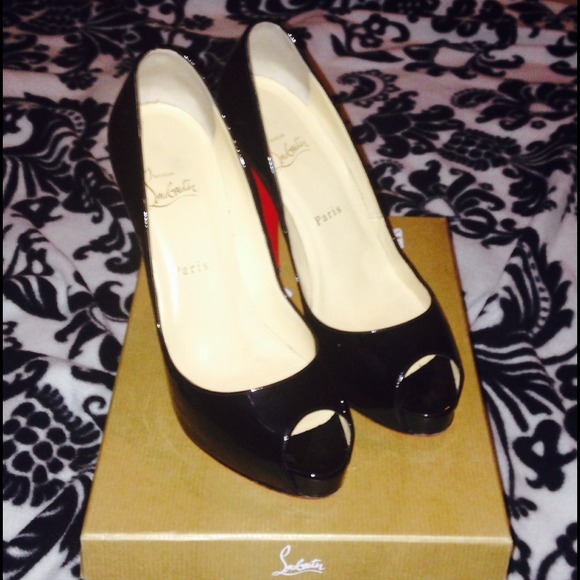 ❤️SOLD Christian Louboutin- Very Prive 120mm