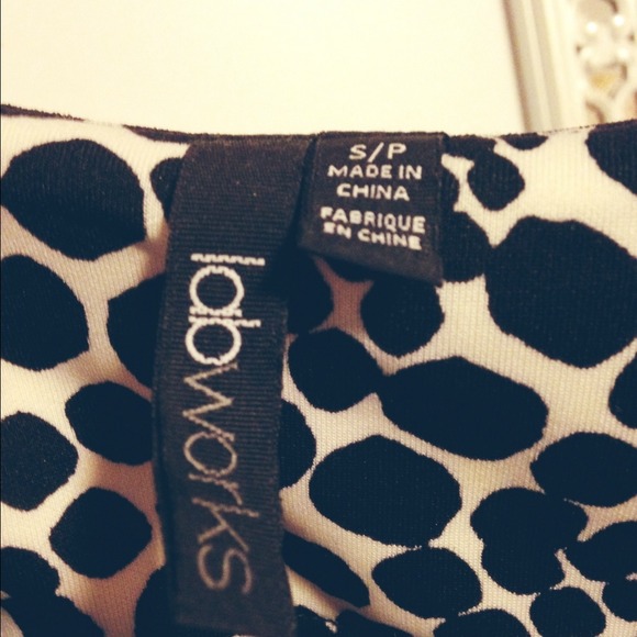 🚫SOLD🚫 Labworks black/white/yellow cut out dress - Picture 3 of 3