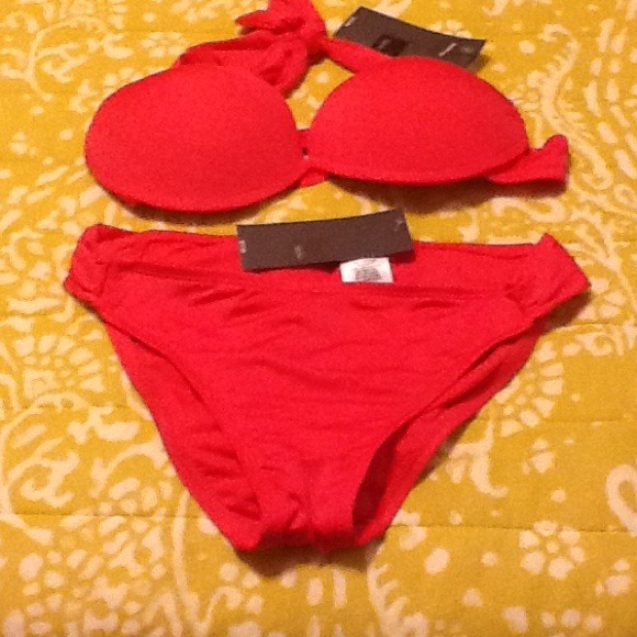 New two piece bathing suit - Picture 1 of 2