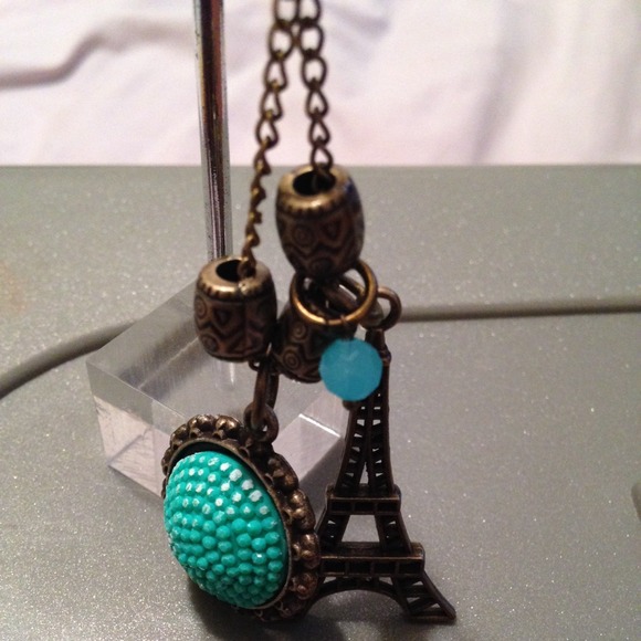 ***Sold***Cute Earrings! - Picture 2 of 2