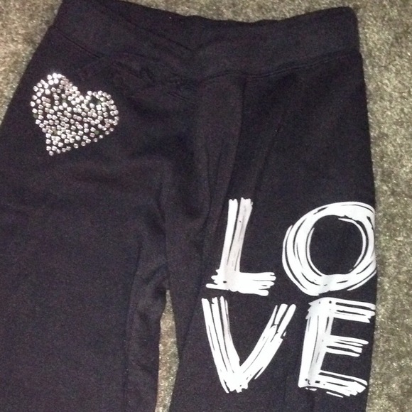 2 pairs Capri Sweat Pants - Picture 3 of 3