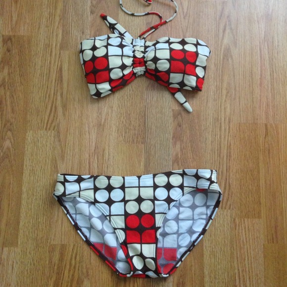Bathing suit