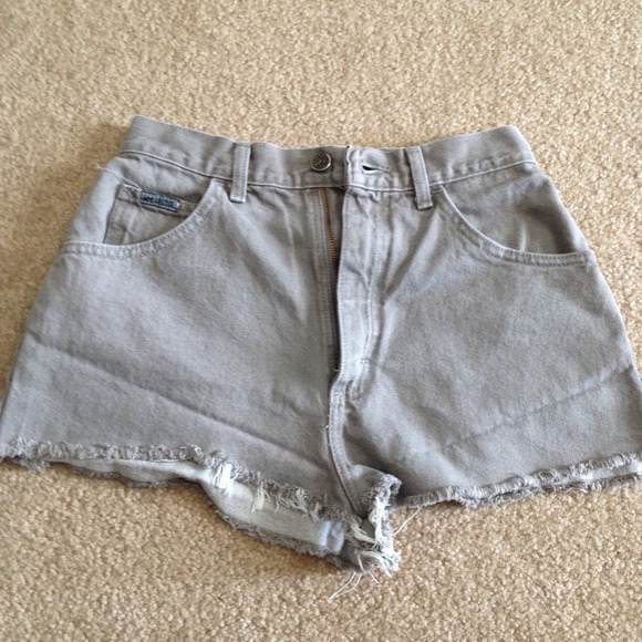 high waist cutoff shorts - Picture 2 of 3