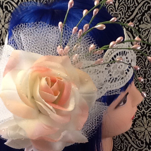Wedding style vintage lace headband w/2 roses. - Picture 2 of 4