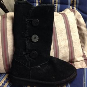 **PRICE CUT!!! Black UGG boots