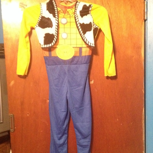 🚫SOLD🚫Halloween costume "woody" from toy story