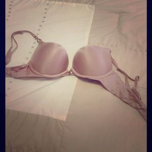 SOLD ****Victoria's Secret miraculous bra 32 B