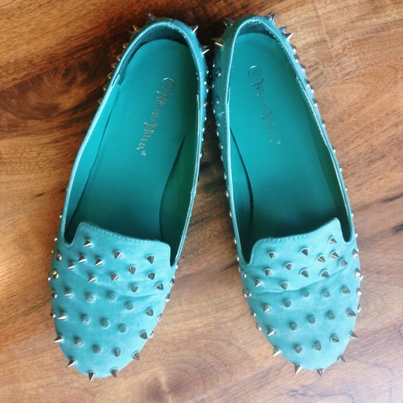 Tiffany blue Hellraisers