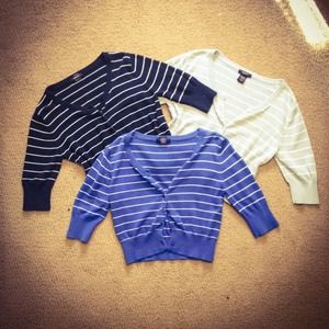 🚫SOLD🚫🍁LOT OF 3 CARDIGANS!🍁