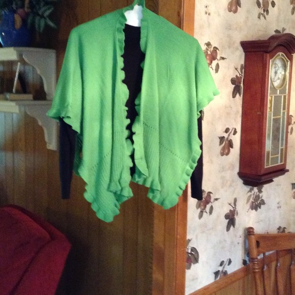 Green cape