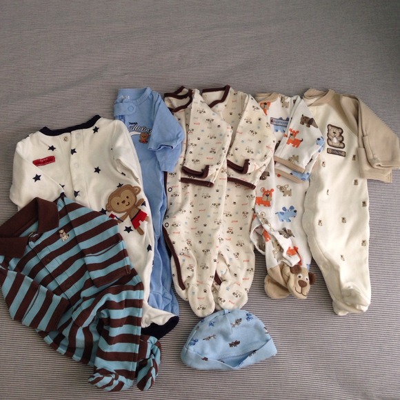 ❌SOLD❌ New born footed onsies.  Size NB