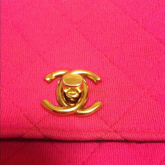 ❤️SOLD Authentic Vintage Chanel Pink Flap - Picture 2 of 4