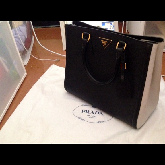 Prada Saffiano Bag and Sunglasses - Picture 2 of 2