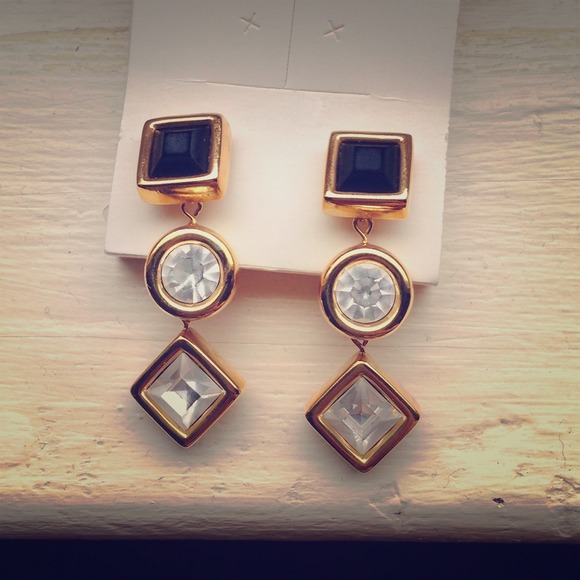 retro earrings