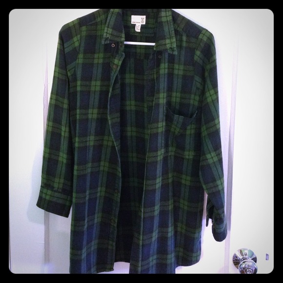 UO Plaid S