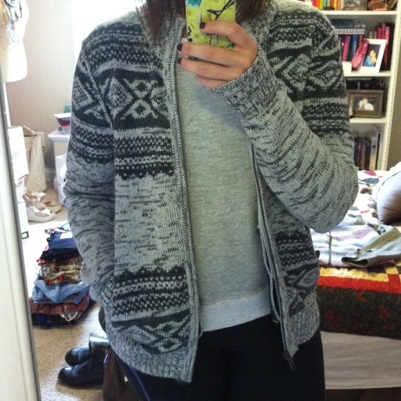 Men's DKNY sweater
