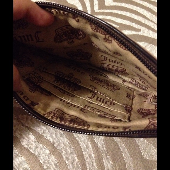 Juicy Couture Wristlet - Picture 3 of 3